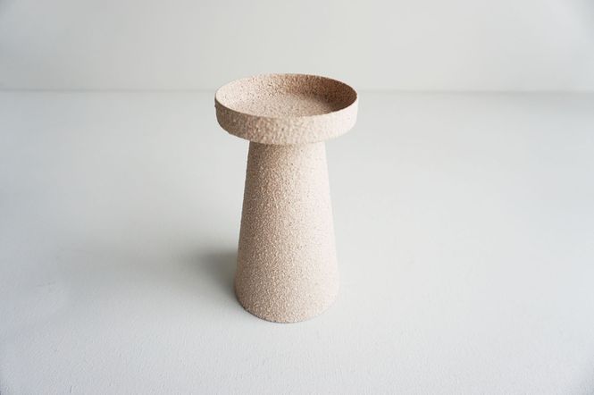 Hovedbilde Lysestake med steinlignende overflate D8xH15cm