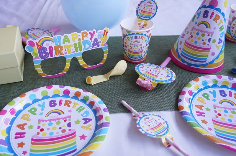 Bursdagssett, 36 deler, Happy birthday kake